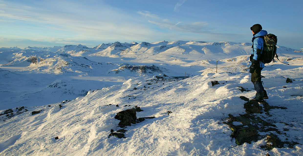 On the summit of Bitihorn a midwinter day.
