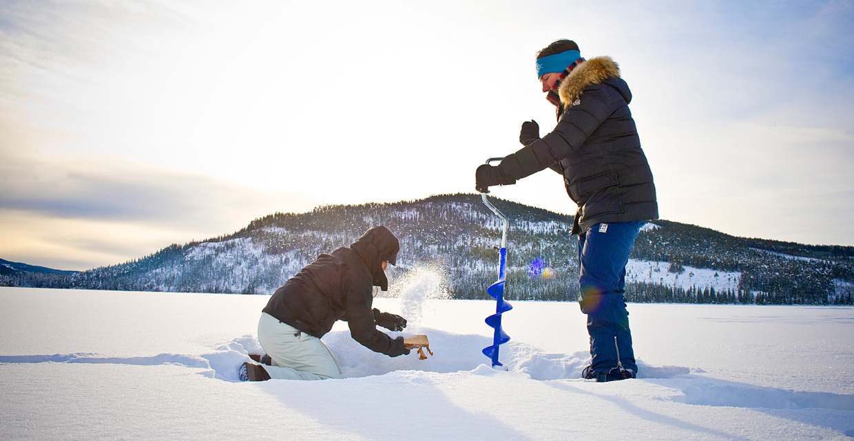 Ice fishing at Heggefjorden.